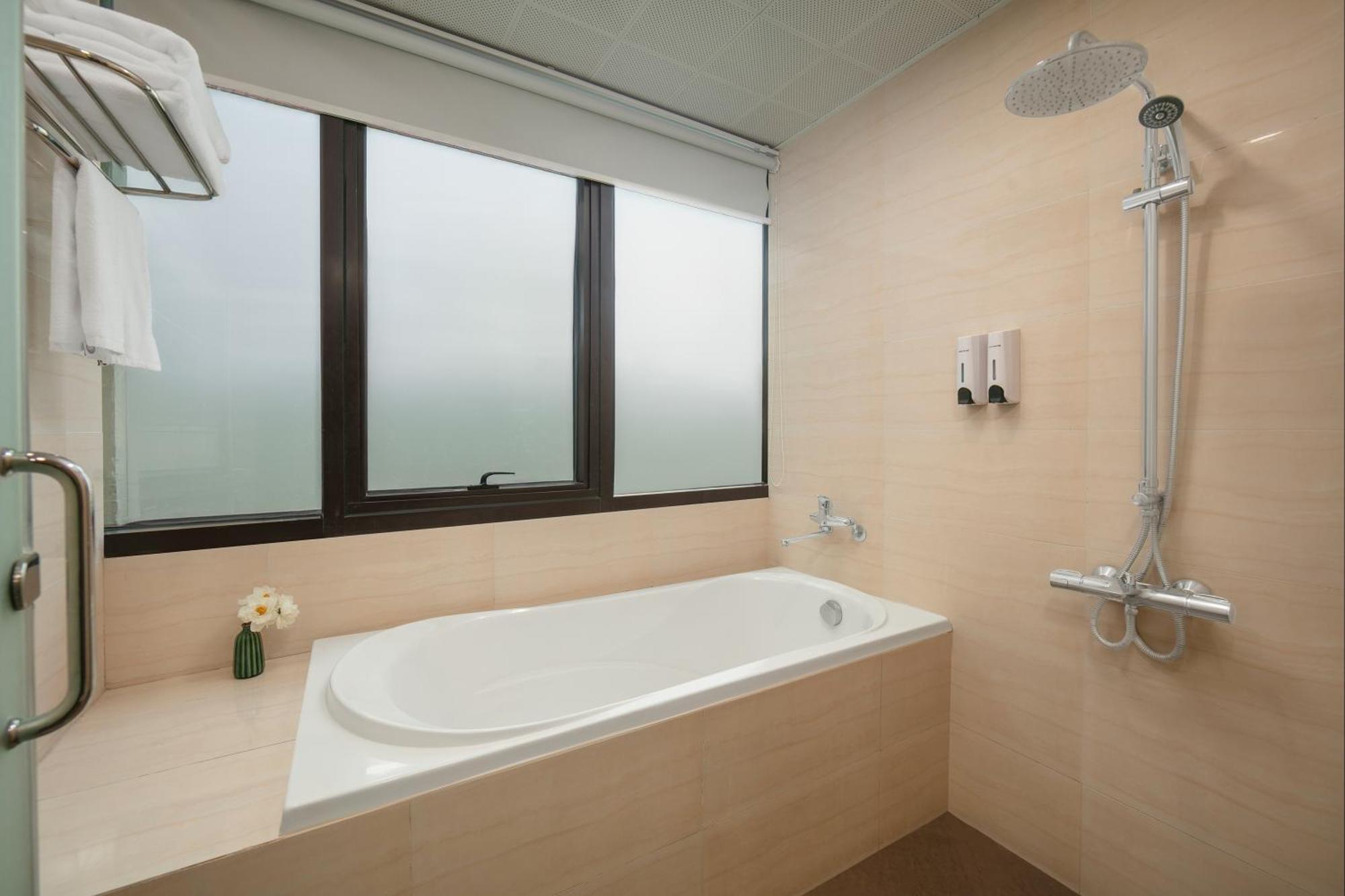 Hb Serviced Apartment - 121B Quan Hoa هانوي المظهر الخارجي الصورة